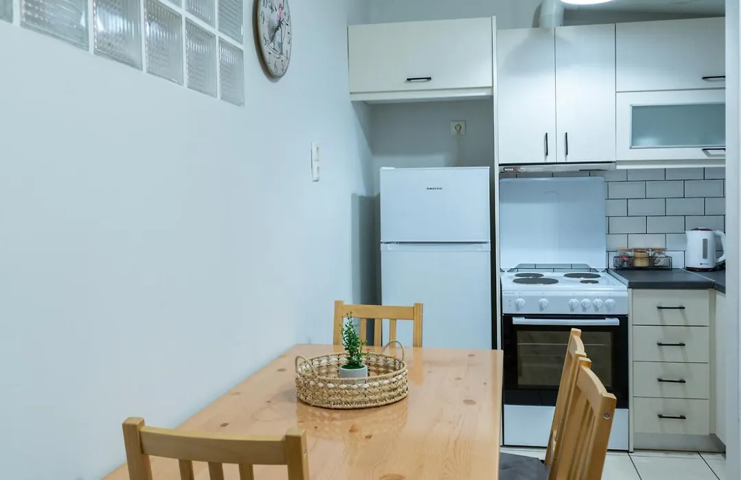 Stylish 2Br Near National Archaeological Museum-1